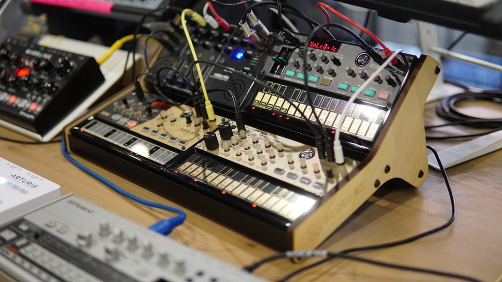 Patch cables and controls shaping sustained electronic tones