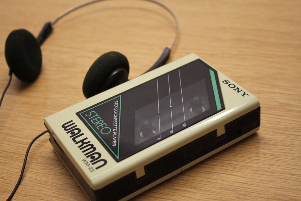 Tape hiss and room tone during close listening