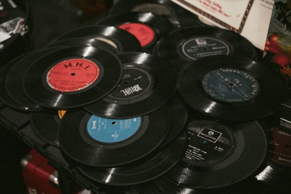 vinyl records of Japanese noise music