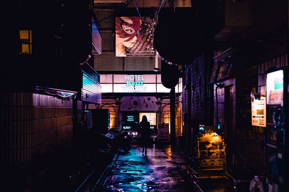 Urban soundscape blending with city noise