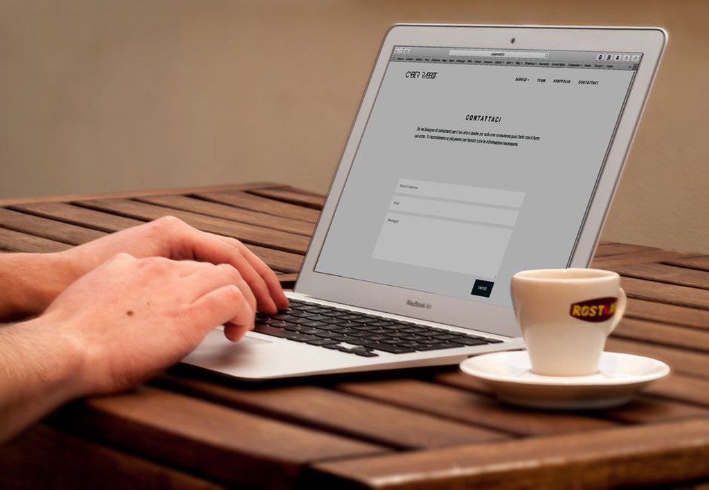 Clearly labeled message fields beside a keyboard